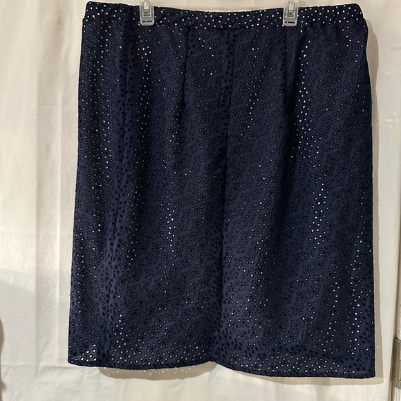 Vintage Sevier Skirts Blue Embroidered Skirt –Estimated Size 20W (1X–2X) - Picture 9 of 16